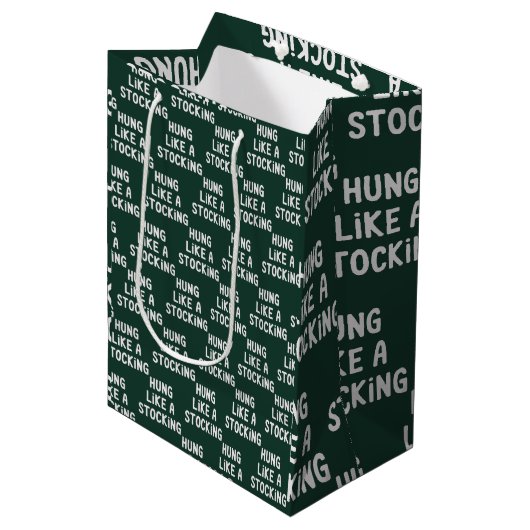 Hung Like A Stocking Christmas Funny Sarcastic Medium Cadeauzakje (Voorkant Gekanteld)