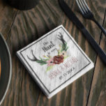 Hunt is over Rustic Antler Burgundy Floral Wedding Servet<br><div class="desc">© Waterverf "De jacht is voorbij" Bourgogne Bloemen Herten Antler Ontwerp Rustiek / Schuur / Land Bruiloft Aangepaste Papieren Servetten. Personaliseer het met de namen en trouwdatum van bruid & bruidegom of klik op de knop "Aanpassen" om naar de ontwerptool te gaan waar u tekst kunt toevoegen, het lettertype, de...</div>