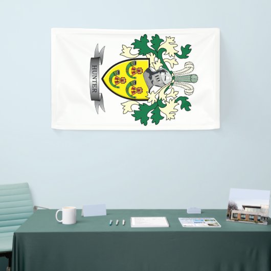 Hunter Family Crest Coat of Arms Spandoek (Beurs)