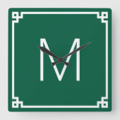 Hunter Green en White Griekse Key Border Monogram Vierkante Klok (Voorkant)