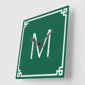 Hunter Green en White Griekse Key Border Monogram Vierkante Klok (Hoek)