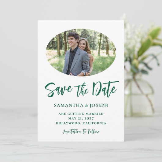 Hunter Green Handgeschreven Script Oval Photo Save The Date (Staand voorkant)