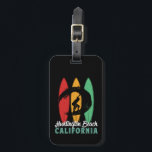 Huntington Beach California  Retro Surfing Bagagelabel<br><div class="desc">retro surfbordontwerp voor surfers die van surfen houden en de oceaangolven aanjagen. Koele zomervakantie, zomervakantie voor mensen die van hete zon genieten, tropisch weer, zonneschijn onder de palmboom. Grunge en noodlijdend design om te draag terwijl je van het strand geniet en rond de vuurzee zingt. Geweldig souvenir, kerstcadeau en verjaardagscadeau...</div>