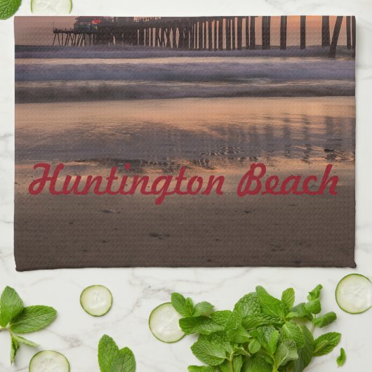 Huntington Beach Pier bij zonsondergang Theedoek (Gevouwen)