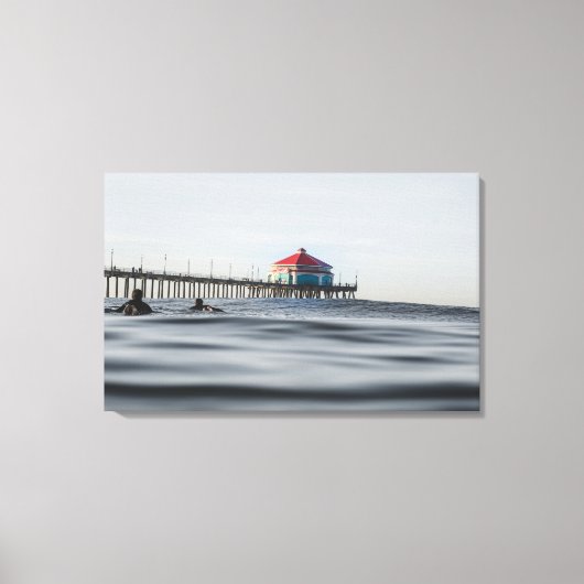 Huntington Beach Pier Surfers Streted Canvas Art (Voorkant)