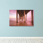 Huntington Beach Pier Zonsondergang (Canvas) Canvas Afdruk (Insitu (Houten vloer))