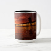 Huntington Beach Sunset Mok - John Minar  (Voorkant rechts)