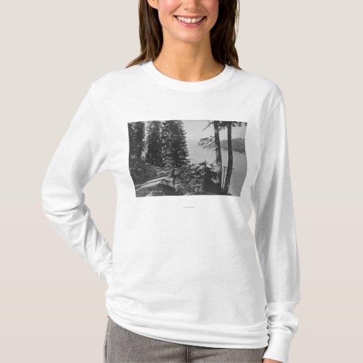 Huntington Lake, Californië-Uitzicht van Road T-shirt (Voorkant)