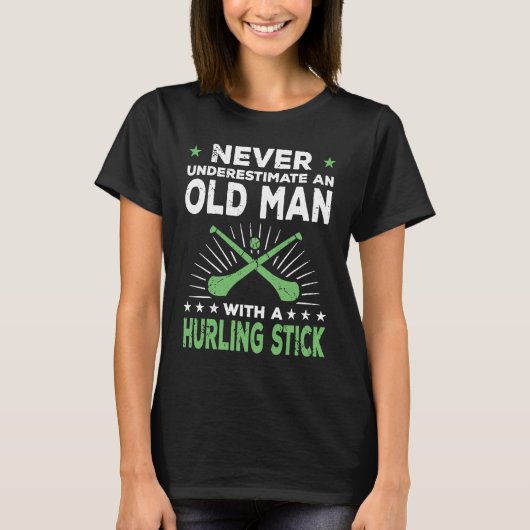 Hurling Player Gezegde Oud Man T-shirt (Voorkant)