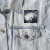Hurricane Danielle Vierkante Button 5,1 Cm (In situ)