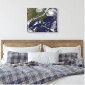 Hurricane Earl 3 Canvas Afdruk (Insitu (Slaapkamer))