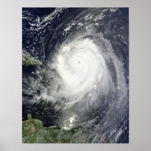 Hurricane Earl Poster (Voorkant)