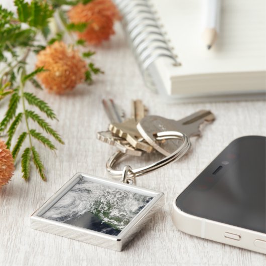 Hurricane Henriette Sleutelhanger (Zijkant)