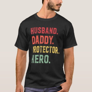 Husband Dad Protector Hero voor papa 2 T-shirt