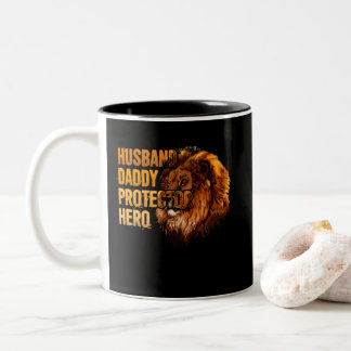 Husband Daddy Protector Hero Father's Day Tweekleurige Koffiemok