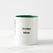 Husky mama Mok (Center)