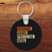 Husnd Daddy Protector Hero Mannen Funny Fathers Da Sleutelhanger (Voorkant)