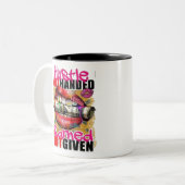 Hustle verdiend tweekleurige koffiemok (Voorkant links)