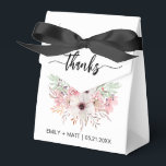 Huwelijk Dank u Rustieke Roze Bloemen Favoriete Do Bedankdoosjes<br><div class="desc">Trouwbedankjes Rustieke Roze Bloemen Favoriete Dozen. Stijlvol personaliseren met uw aangepaste namen en datum.</div>