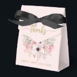 Huwelijk Dank u Rustieke Roze Bloemen Favoriete Do Bedankdoosjes<br><div class="desc">Trouwbedankjes Rustieke Roze Bloemen Favoriete Dozen. Stijlvol personaliseren met uw aangepaste namen en datum.</div>