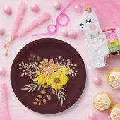 Huwelijk in herfststijl met gele wilde rozen en bo papieren bordje (Feest)