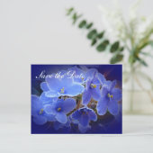 Huwelijk "Save the Date" Blauwe Afrikaanse viooltj Aankondigingskaart (Staand voorkant)