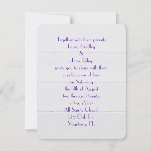 huwelijks wit briefpapier op hout met paarse lint kaart (Achterkant)