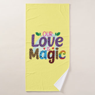 Huwelijkscadeaus | Onze liefde is magisch Badhanddoek