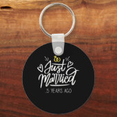 Huwelijkscadeaus | Vijfde Jubileum voor het huweli Sleutelhanger (Voorkant)