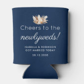 Huwelijksgunst Hoera voor de Passen getrouwd Navy Blikjeskoeler (Achterkant)