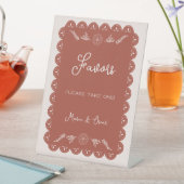 Huwelijksgunsten Neem een Papel Picado Mexicaans Reclamebord Met Voetstuk (Insitu)