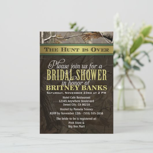 Huwelijksjacht Camo bruids douche uitnodigingen (Staand voorkant)