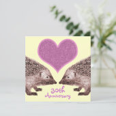 Huwelijksjubileum - trouwe egels in liefde kaart (Staand voorkant)