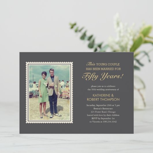Huwelijksjubileum uitnodigingen voor jong stel (Staand voorkant)