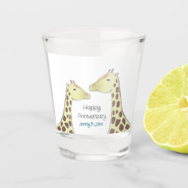 Huwelijksjubileum van giraffenpaar shot glas