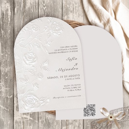 Huwelijksjubileum Witte Rozen met QR-code Kaart