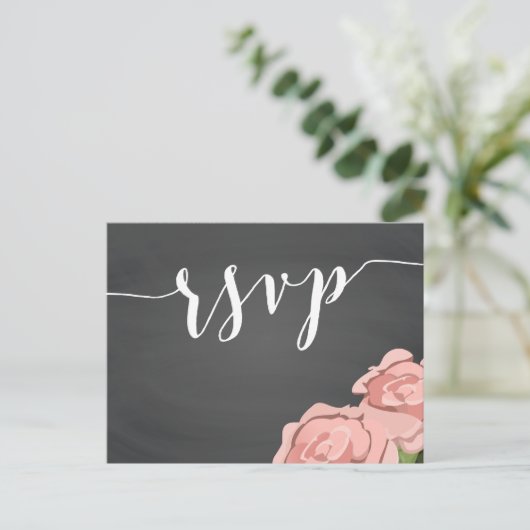 Huwelijkskaart met krijtbord en bloemen voor RSVP Uitnodiging Briefkaart (Staand voorkant)