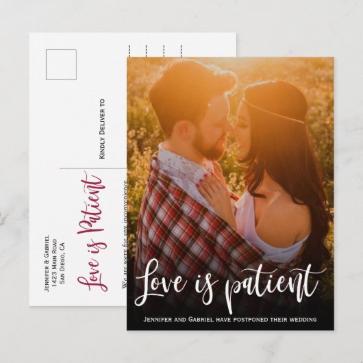 Huwelijksliefde is patiënt uitgesteld Eenvoudige f Aankondigingskaart (Voorkant / Achterkant)