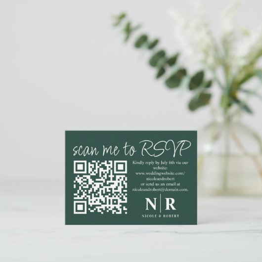 Huwelijksmonogram QR Code RSVP met Elegante Foto Informatiekaartje (Staand voorkant)