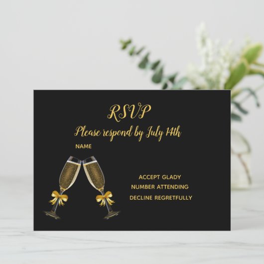 Huwelijksreactie zwart en gouden champagneglazen kaart (Staand voorkant)