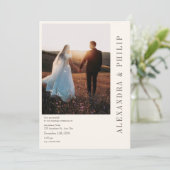 Huwelijksuitnodiging met elegante typografie kaart (Staand voorkant)