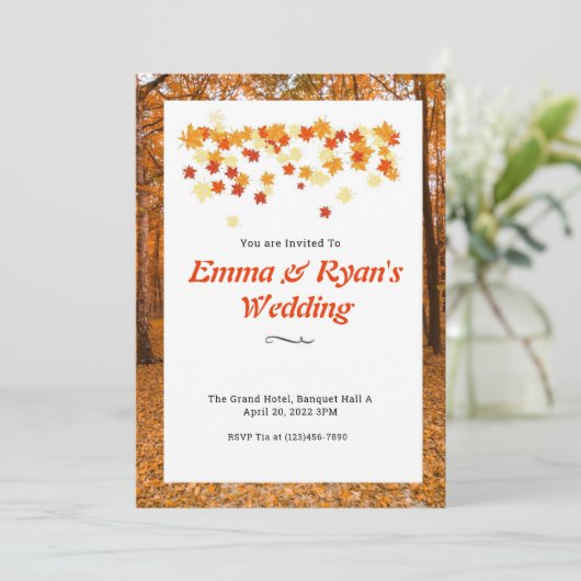 Huwelijksuitnodiging met herfstbladeren kaart (Staand voorkant)
