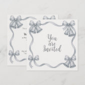 Huwelijksuitnodigingen met zilveren klokken en lin kaart (Voorkant / Achterkant)