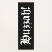 Huzzah! {Medieval Typografie} Yogamat (Voorkant)