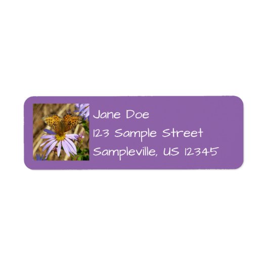 Hydaspe Fritillary op Paarse Aster Flowers Etiket (Voorkant)