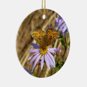 Hydaspe Fritillary op Paarse Aster Flowers Keramisch Ornament (Rechts)