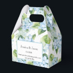 Hydrangea Afdrukfeest Vertraging Box Bedankdoosjes<br><div class="desc">Party gunst box wordt getoond met een hydrangea bloemenprint. Pas dit item aan en wijzig de voorbeeldtekst in de jouwe. Tip: Voeg gewoon je geweldige lekkernijen toe en voeg wat feestelijk lint toe. Afbeelding met vergunning</div>