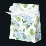 Hydrangea Afdrukfeest Vertraging Box Bedankdoosjes<br><div class="desc">Feestvoordeeldoos is afgebeeld met een hortensia bloemenprint. Pas dit object aan of koop het object zoals het is. Tip: voeg gewoon je geweldige traktaties toe en voeg wat feestelijk lint toe. Afbeelding onder licentie</div>