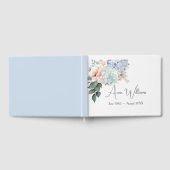 Hydrangea Boeket Op Witte Herdenking Gastenboek (Volledig)