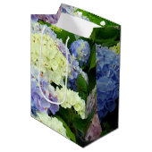 Hydrangea Mix-GIFT BAG M Medium Cadeauzakje (Voorkant Gekanteld)